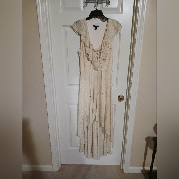 DRESS Ivory Lace party dress - Picture 1 of 8